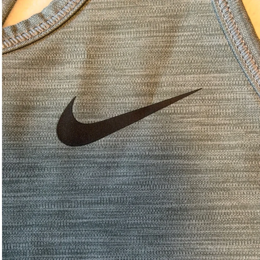 Nike Womens Dri-FIT Swoosh Sports Bra Medium Support Racerback Green Black